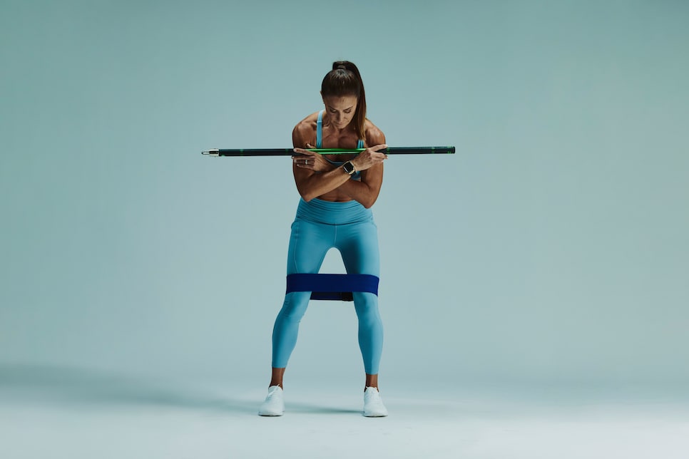 /content/dam/images/golfdigest/fullset/fitness-2024/Doddato banded lateral steps torso twists 2.jpg